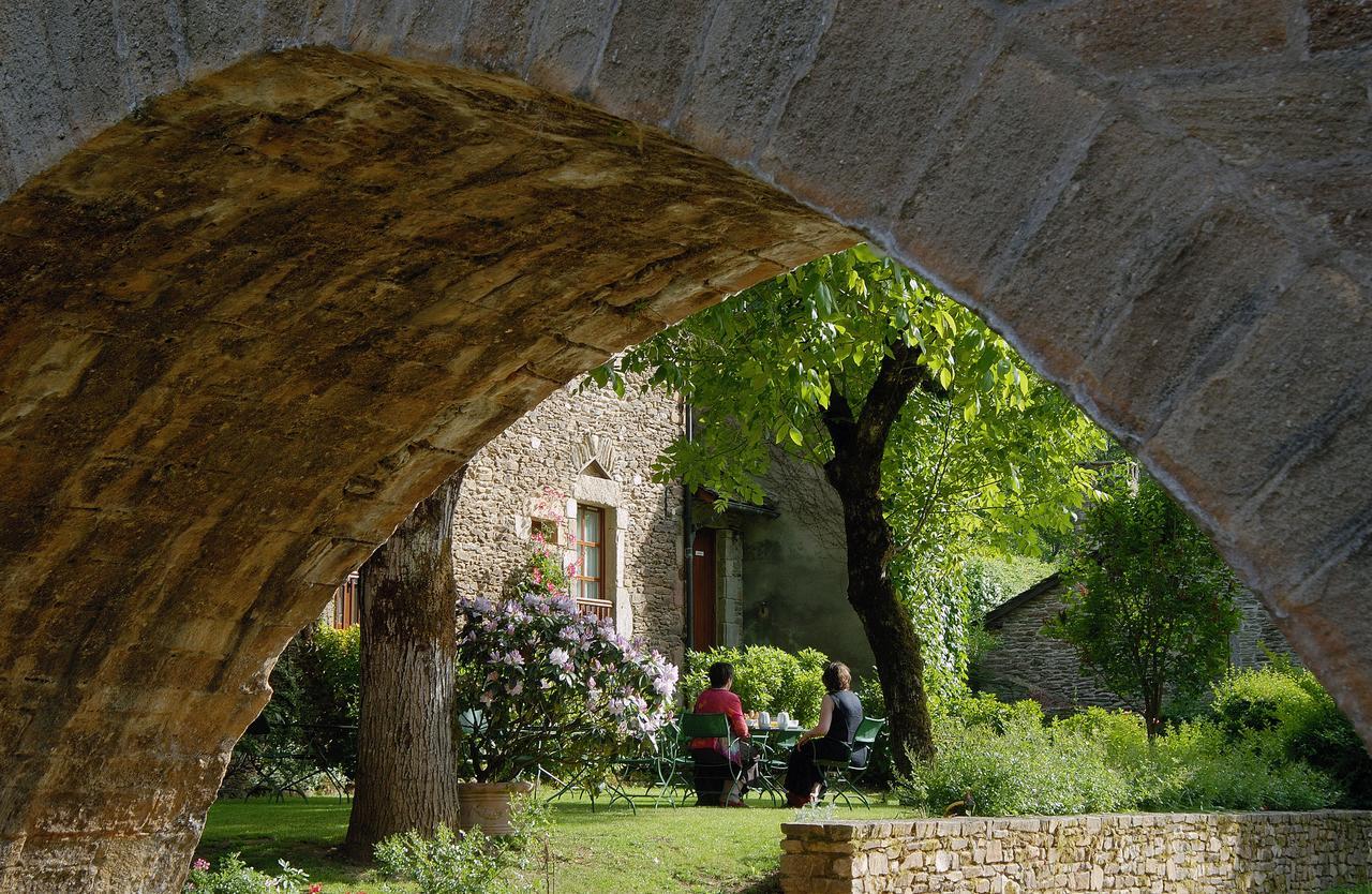 Hotel Le Vieux Pont Belcastel  Exteriér fotografie
